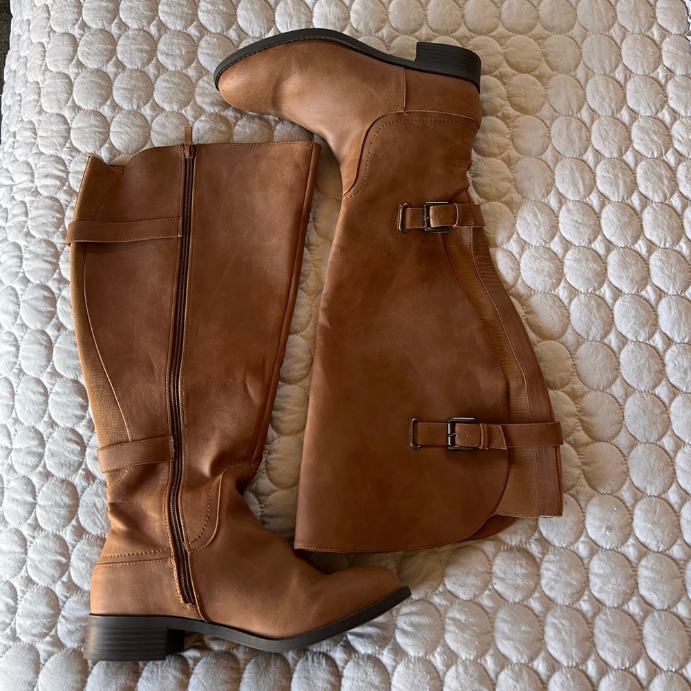 Women’s wide-calf boots